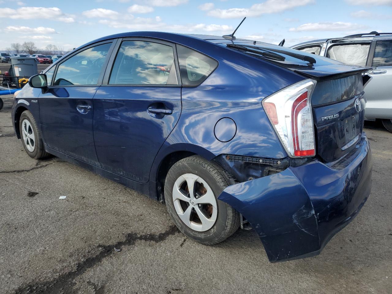 2014 Toyota Prius - Image 2