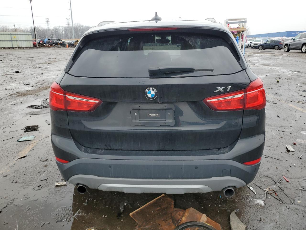 2017 BMW X1 - Image 6
