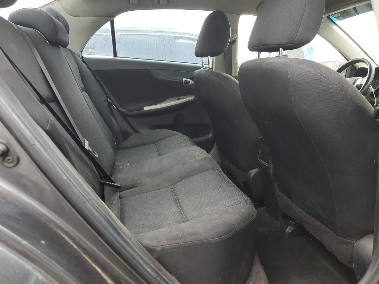 2010 Toyota Corolla - Image 10