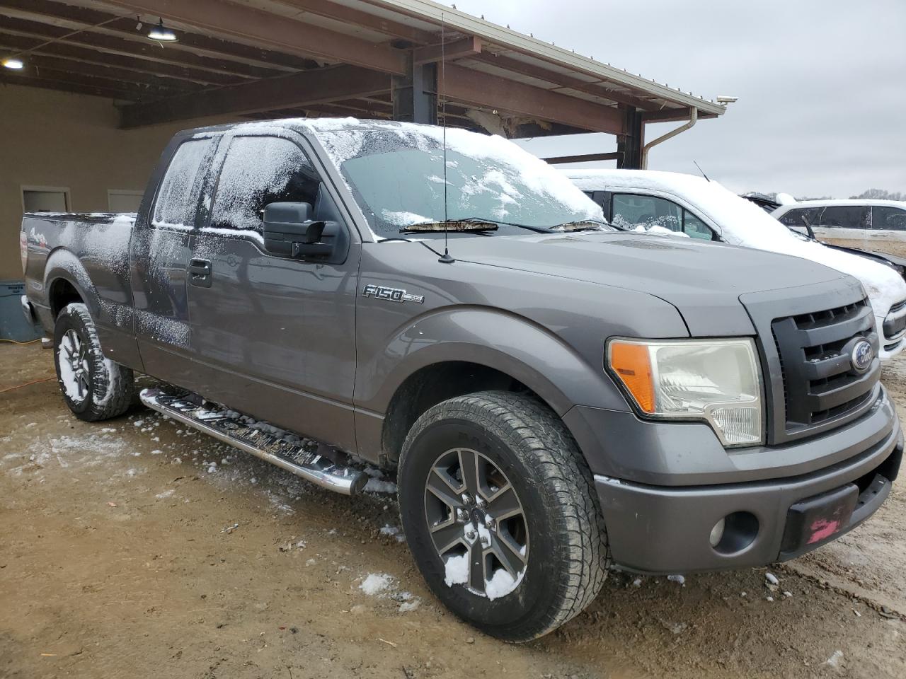 2010 Ford F-150 - Image 4