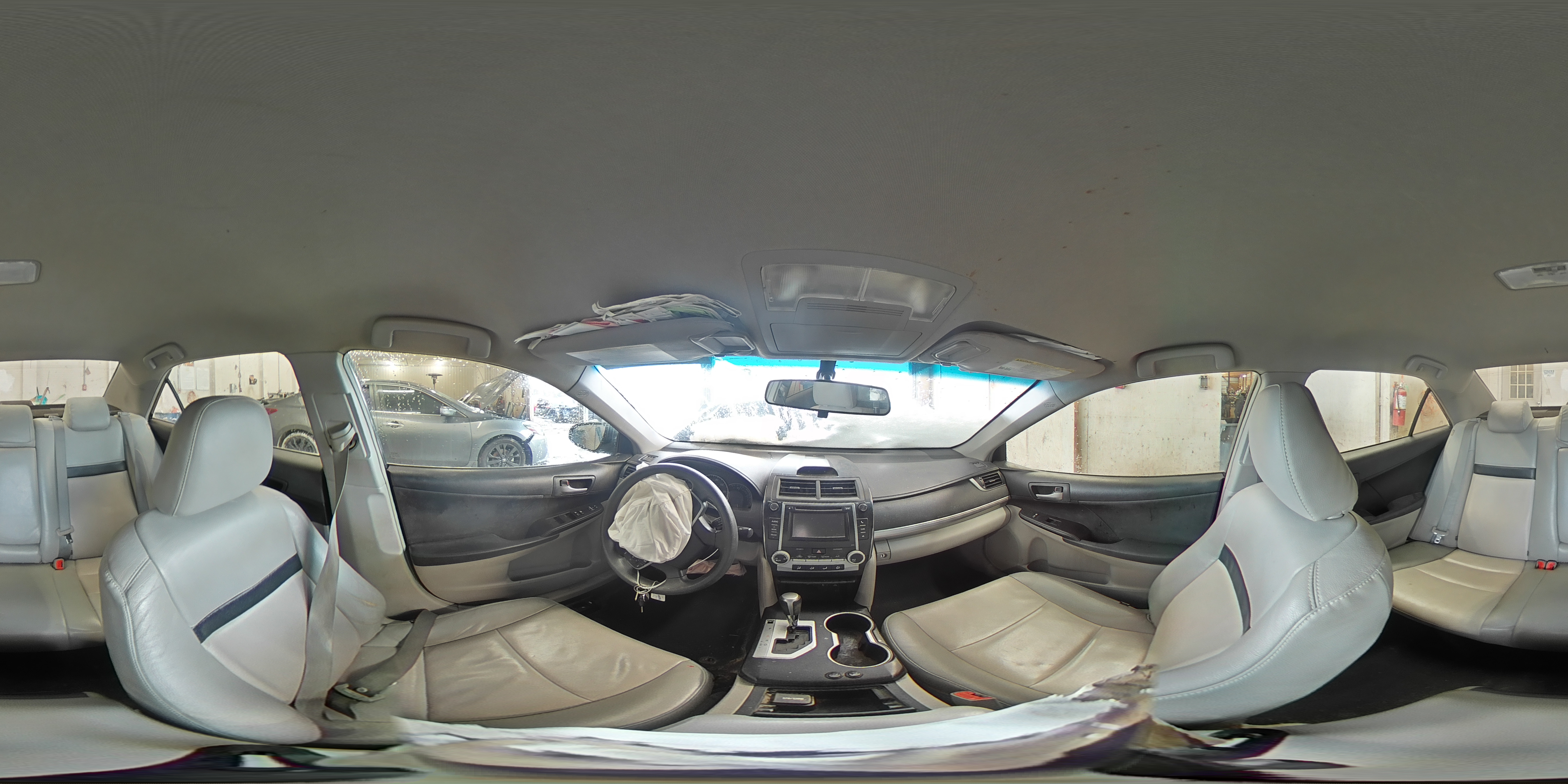 2012 Toyota Camry - Image 14
