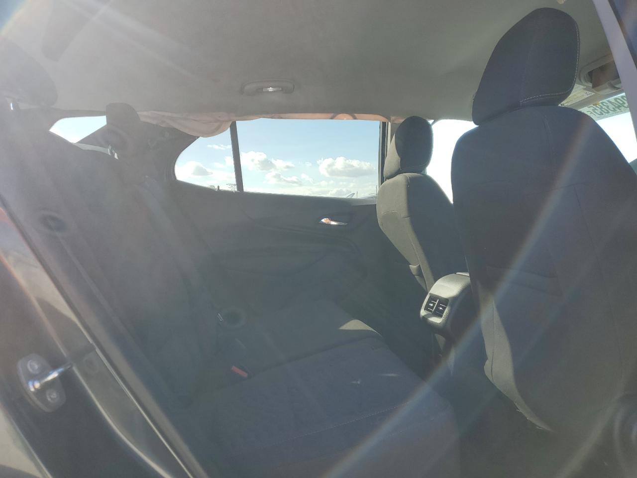 2018 Chevrolet Equinox - Image 11