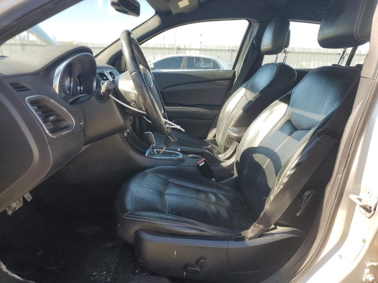 2012 Chrysler 200 - Image 7