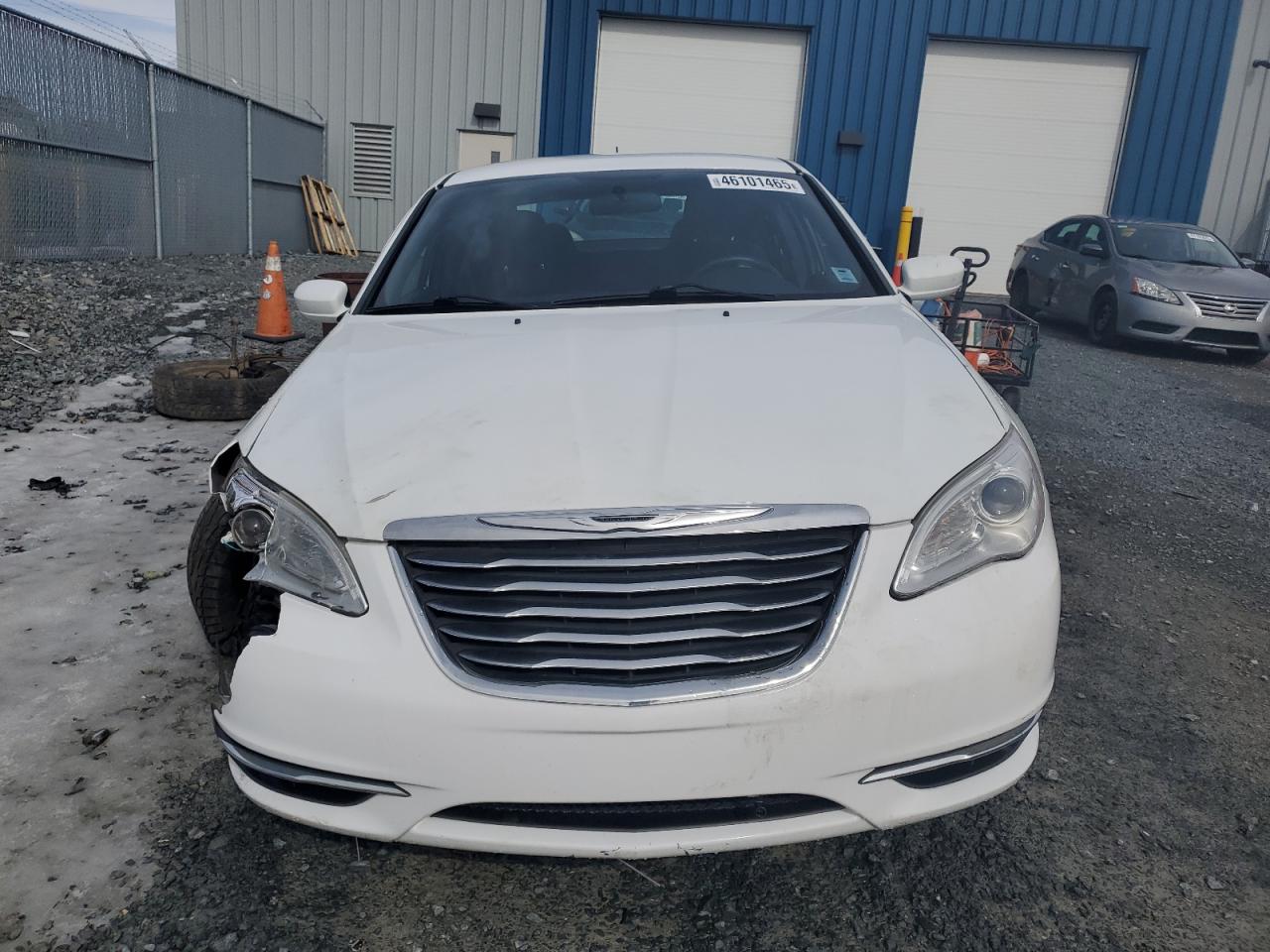 2012 Chrysler 200 - Image 5