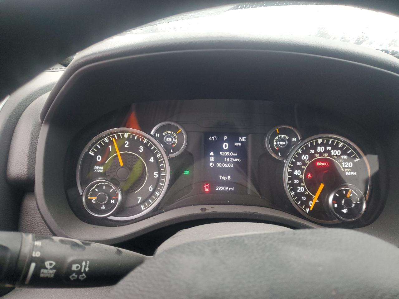 2022 RAM 1500 - Image 9