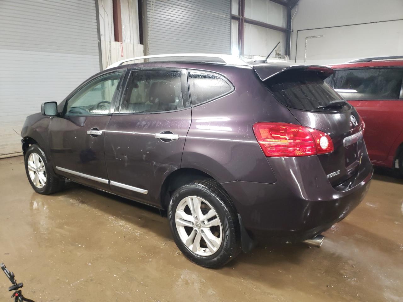 2013 Nissan Rogue - Image 2