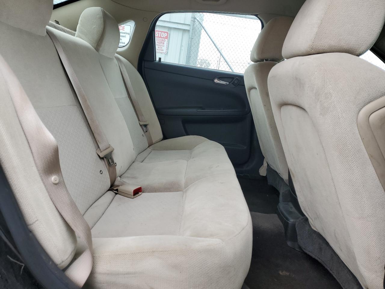2015 Chevrolet Impala - Image 10