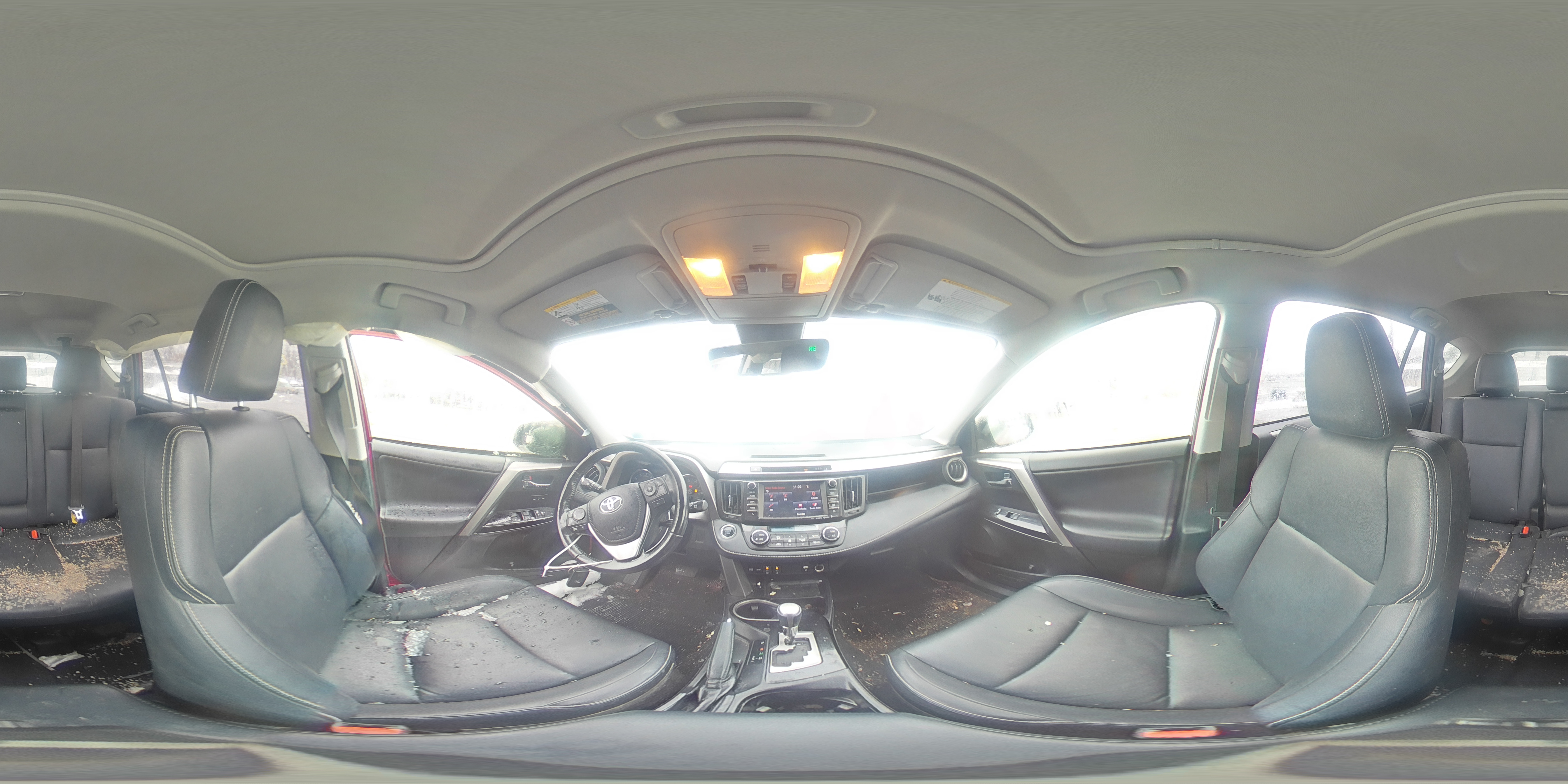 2018 Toyota RAV 4 - Image 13