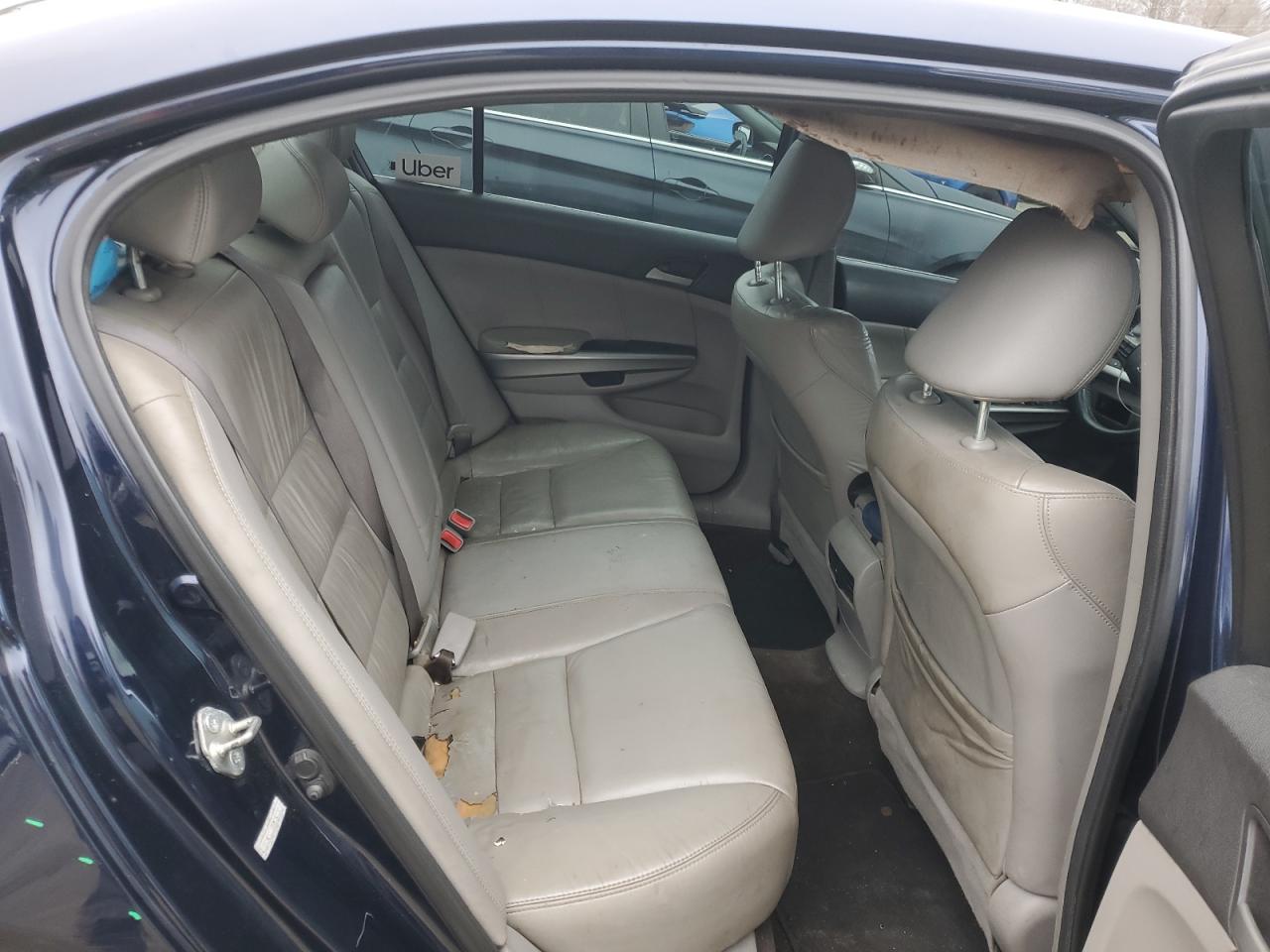 2010 Honda Accord - Image 10