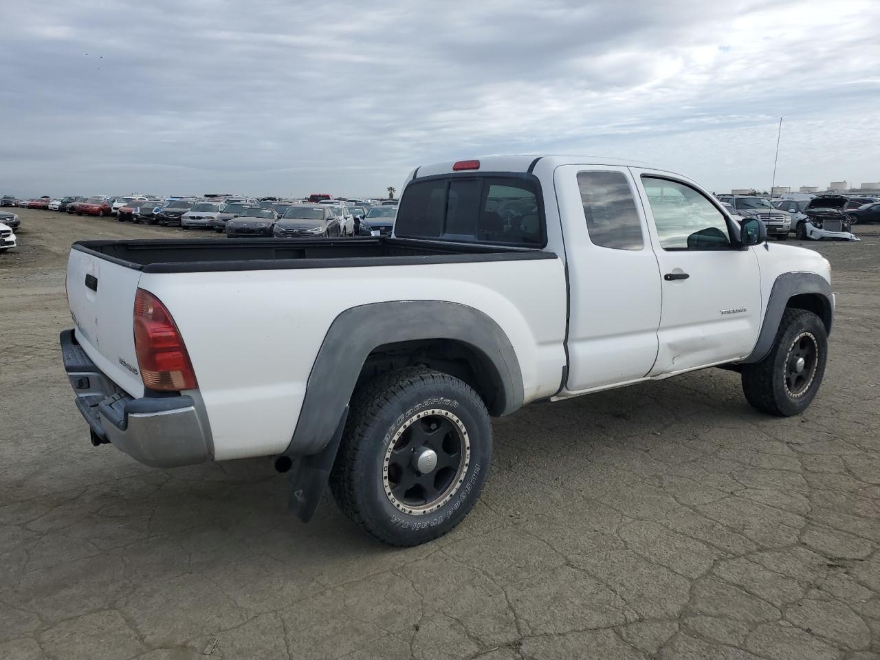 2006 Toyota Tacoma - Image 3