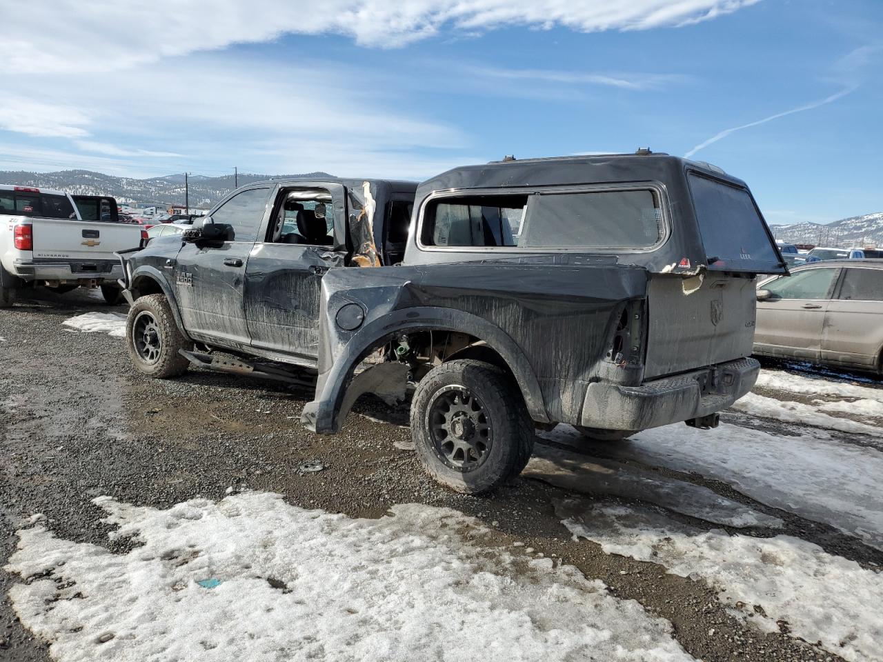 2016 RAM 3500 - Image 2