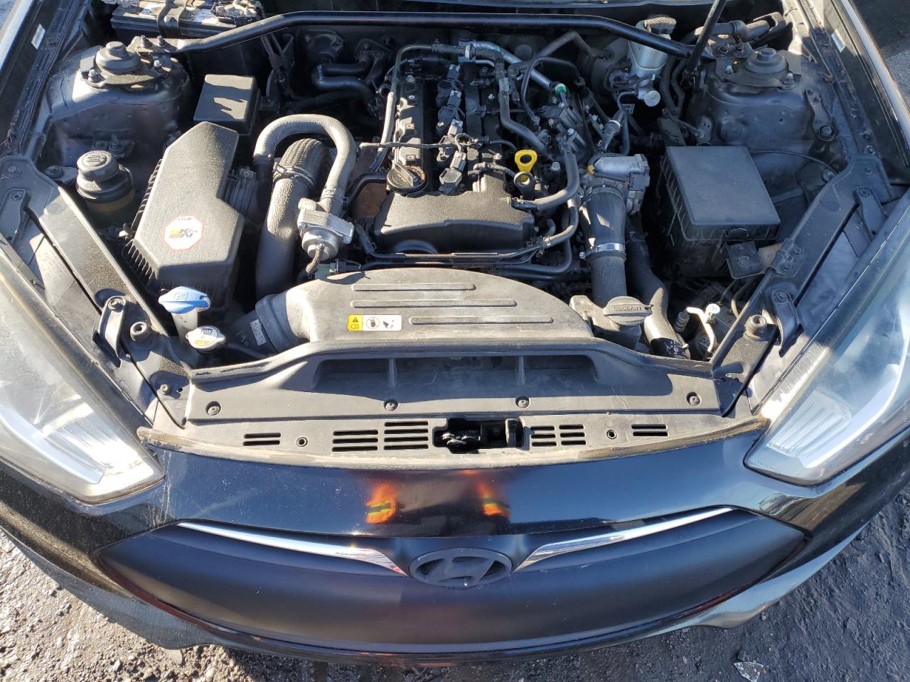 2013 Hyundai Genesis - Image 11
