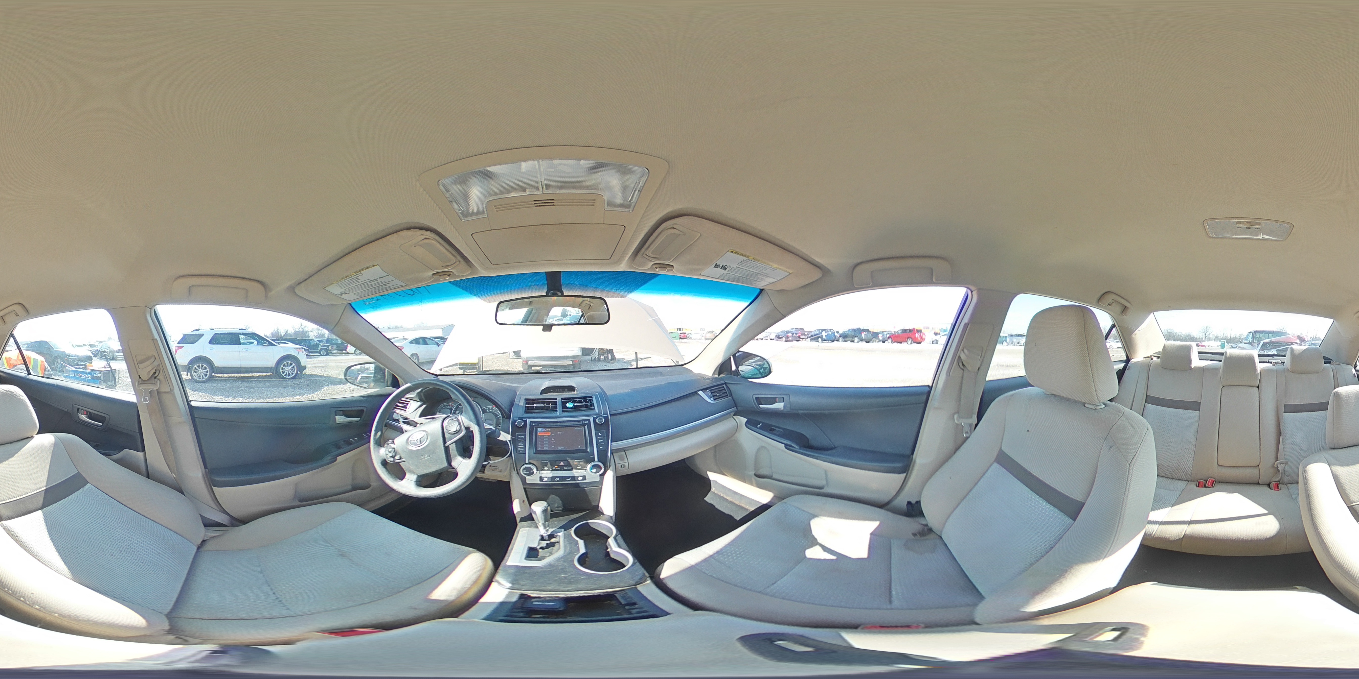 2012 Toyota Camry - Image 12
