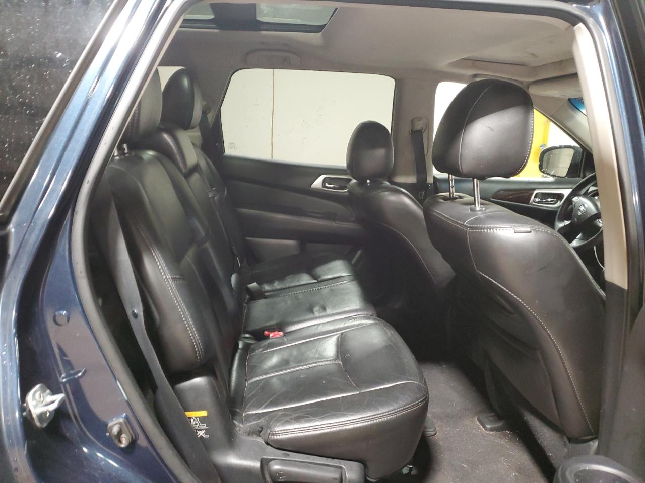 2013 Nissan Pathfinder - Image 11