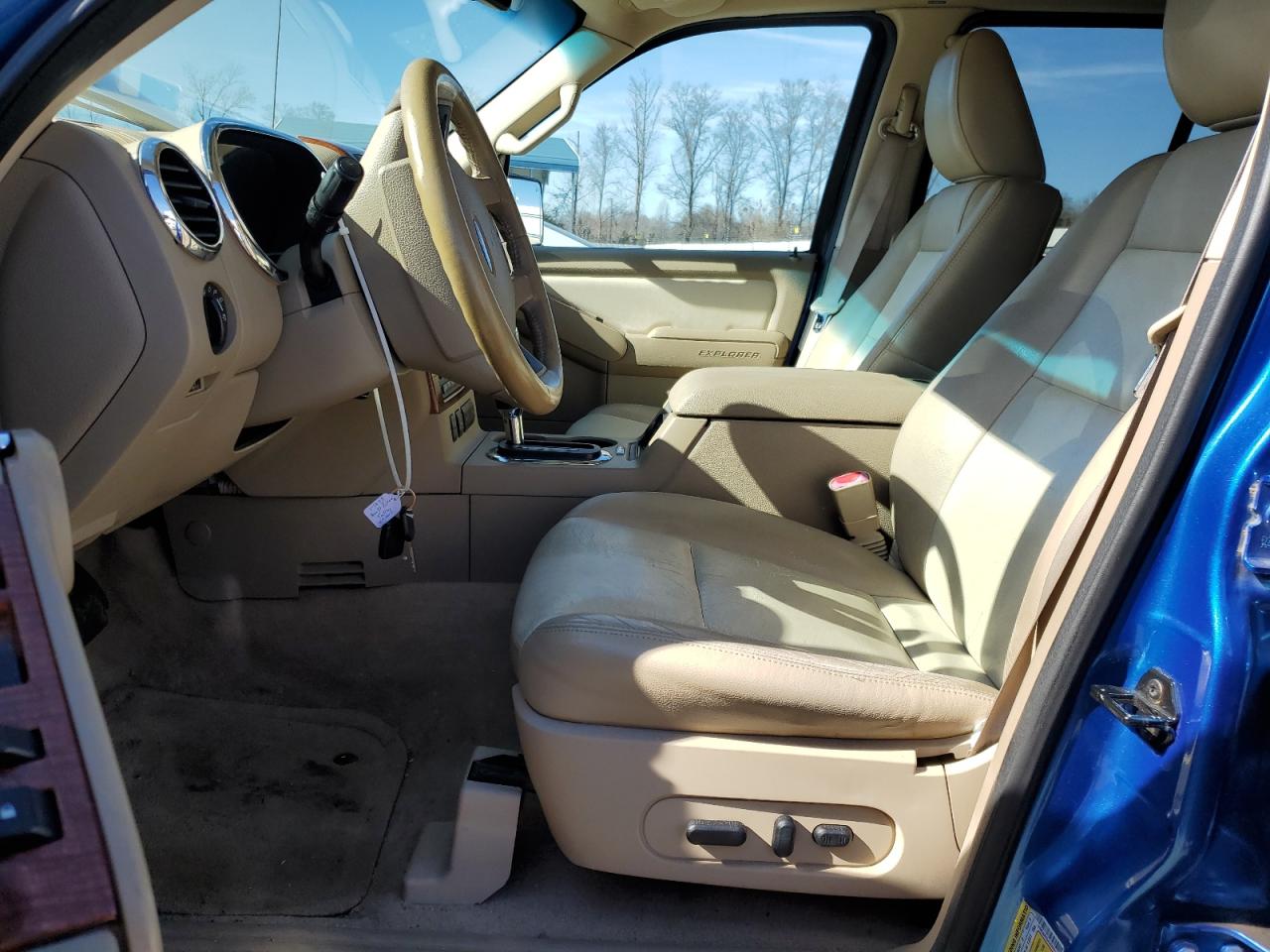 2010 Ford Explorer - Image 7