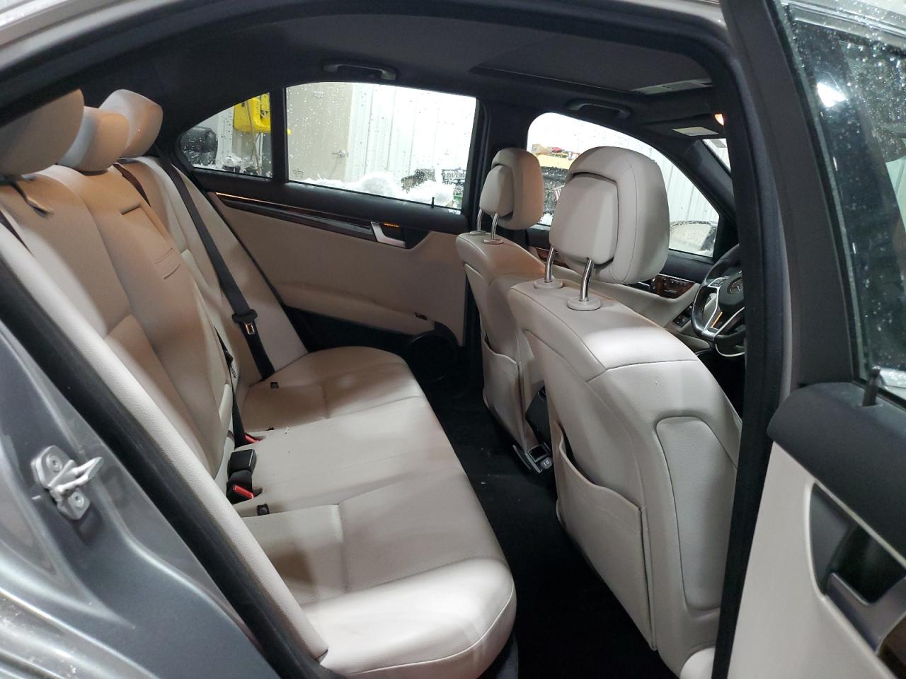 2012 Mercedes-Benz C-klasse - Image 10