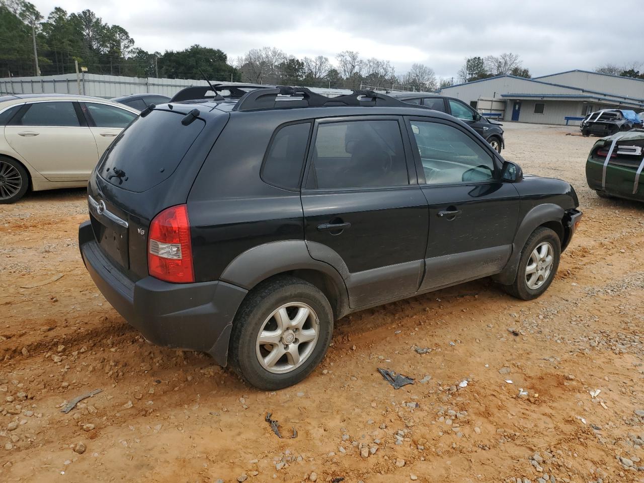 2005 Hyundai Tucson - Image 3