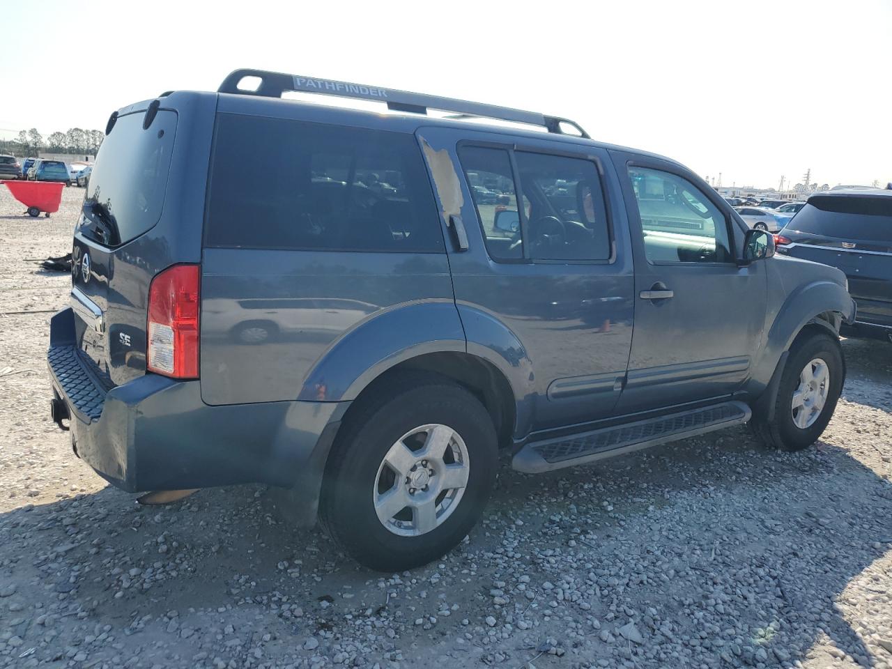 2005 Nissan Pathfinder - Image 3
