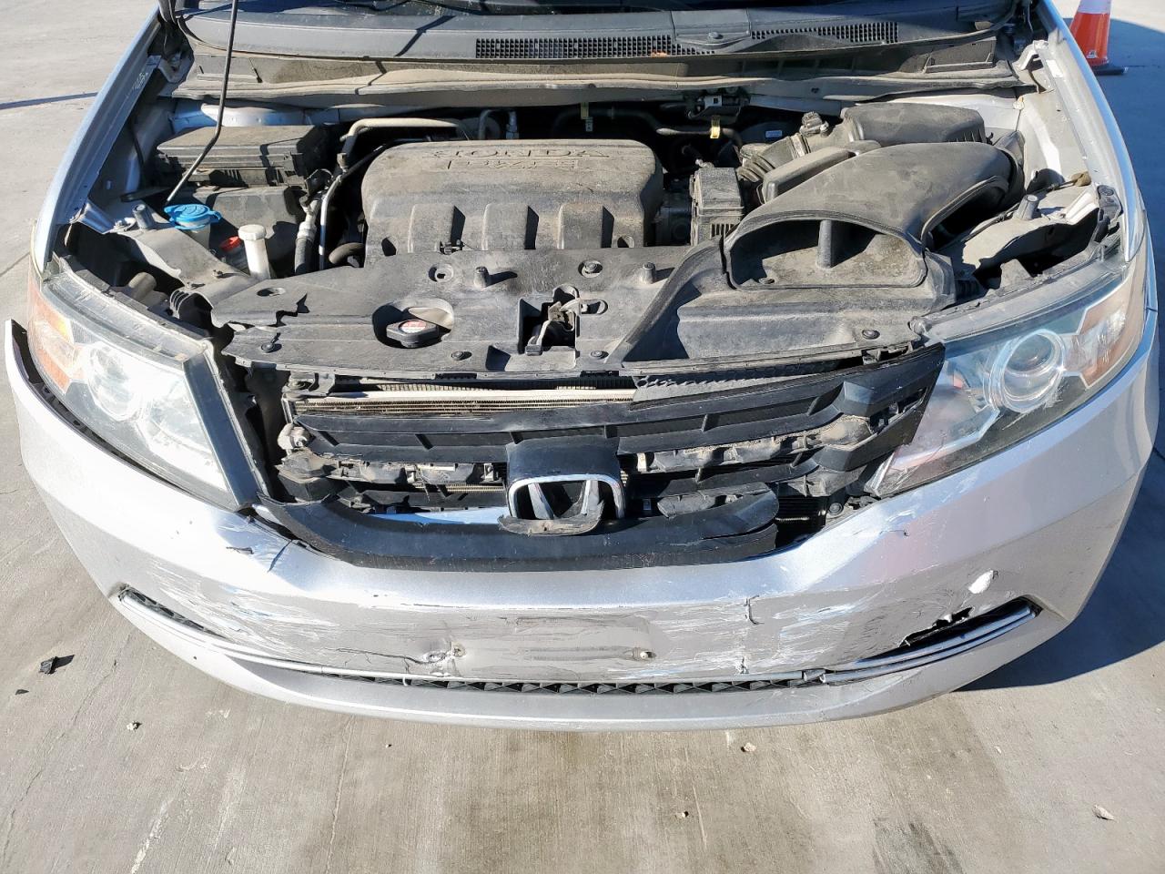 2015 Honda Odyssey - Image 12