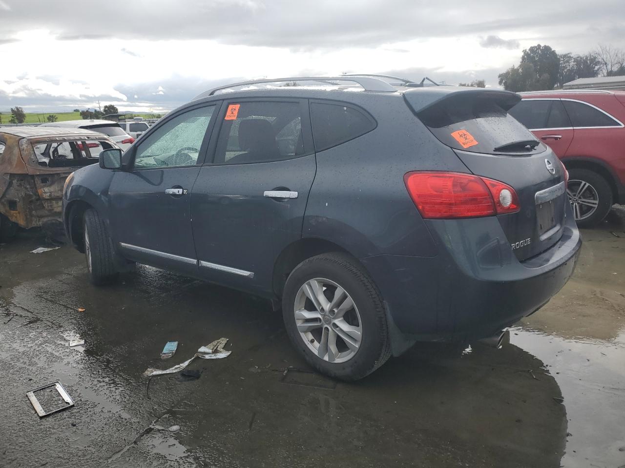 2013 Nissan Rogue - Image 2