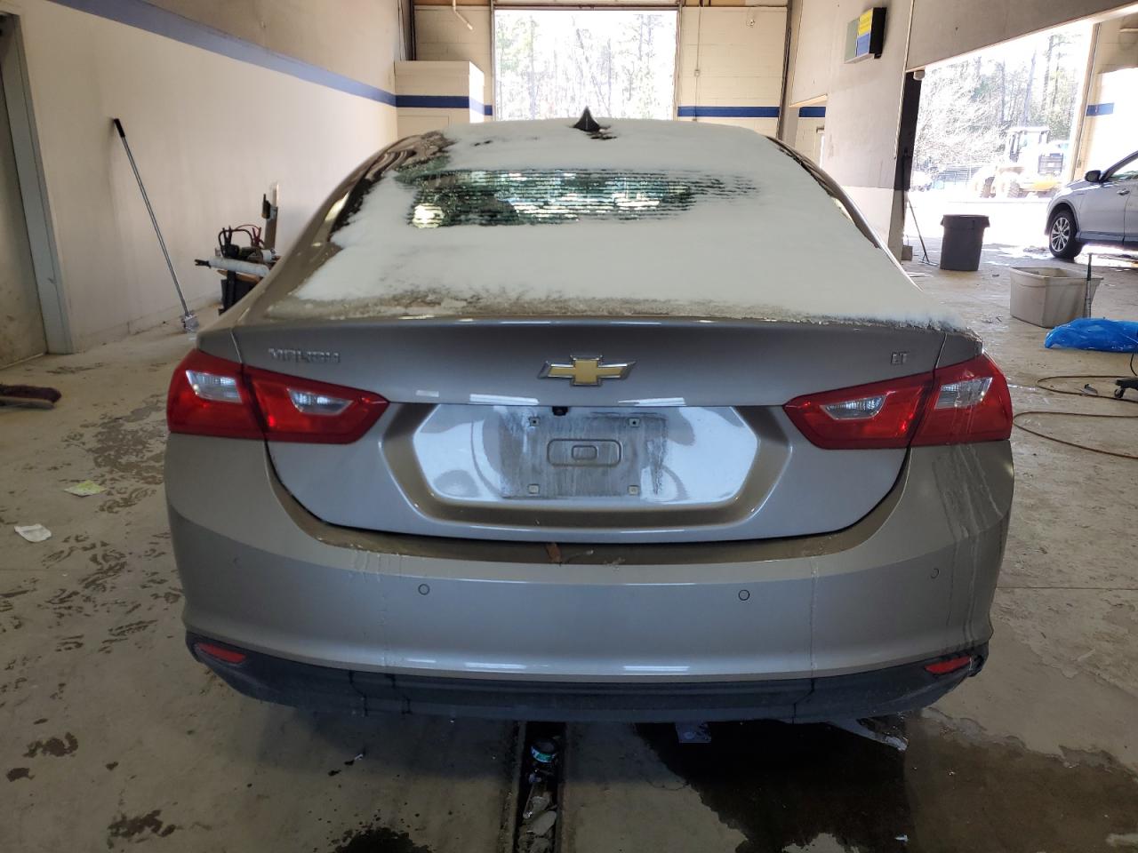 2023 Chevrolet Malibu - Image 6