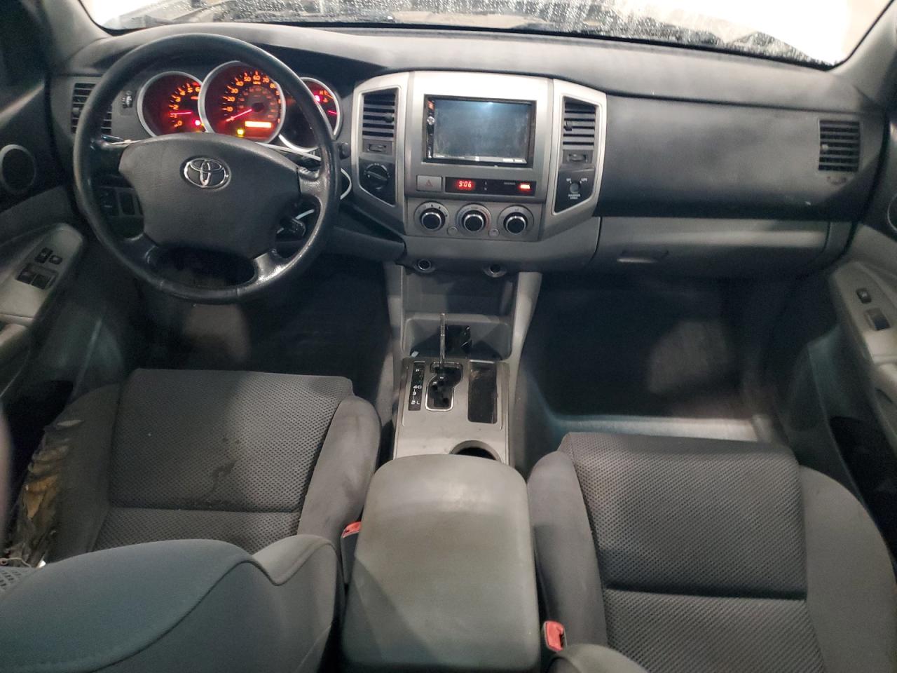 2006 Toyota Tacoma - Image 8