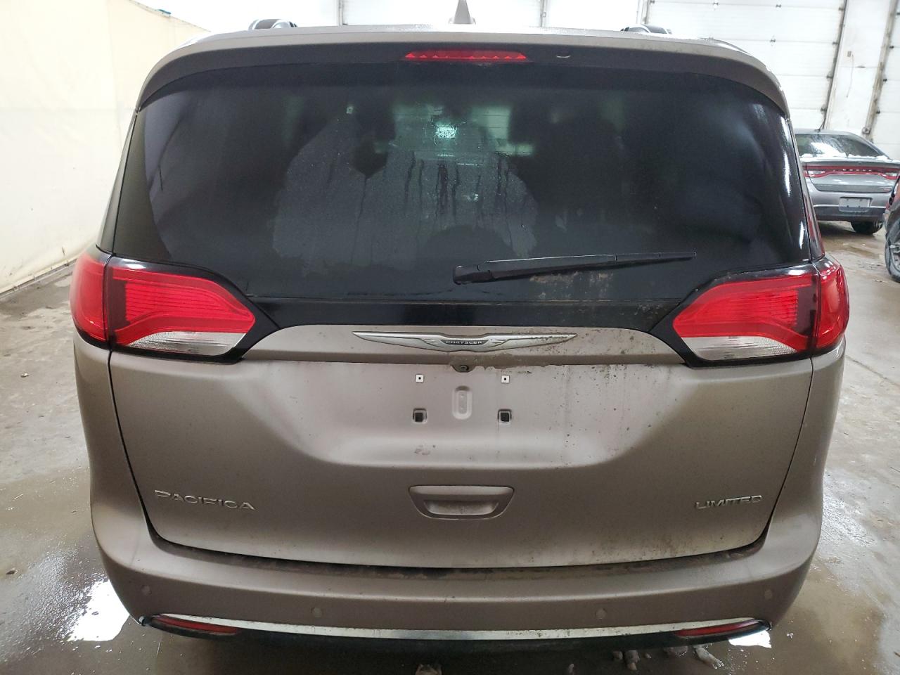 2017 Chrysler Pacifica - Image 6