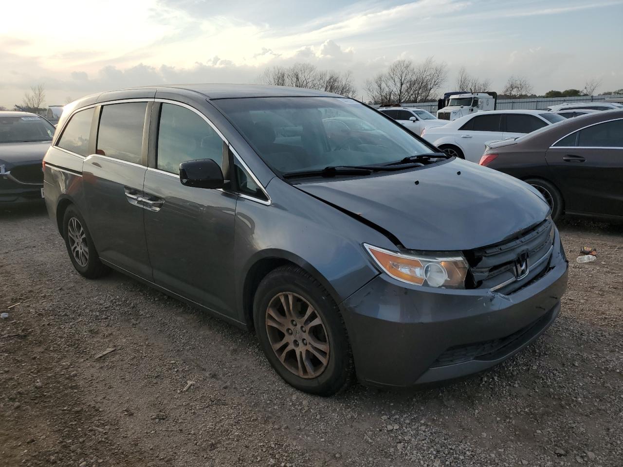 2013 Honda Odyssey - Image 4
