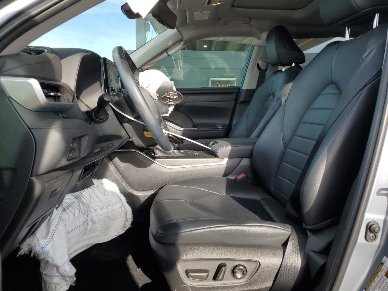 2020 Toyota Highlander - Image 7