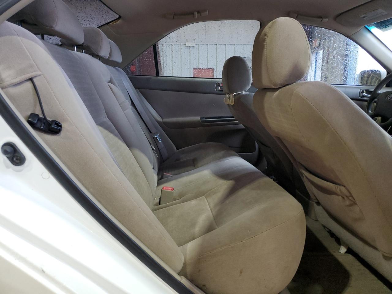 2005 Toyota Camry - Image 10