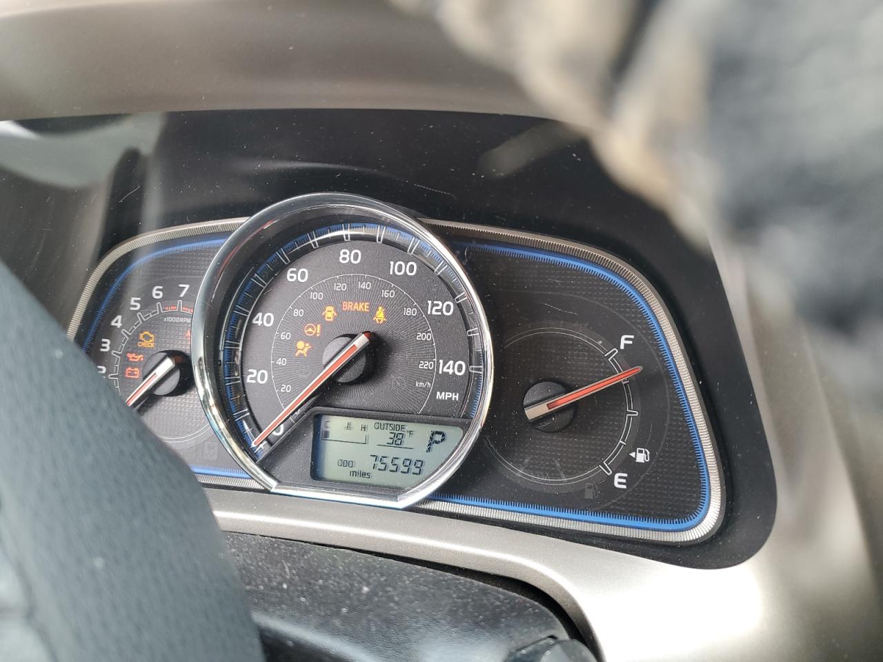 2015 Toyota RAV 4 - Image 9