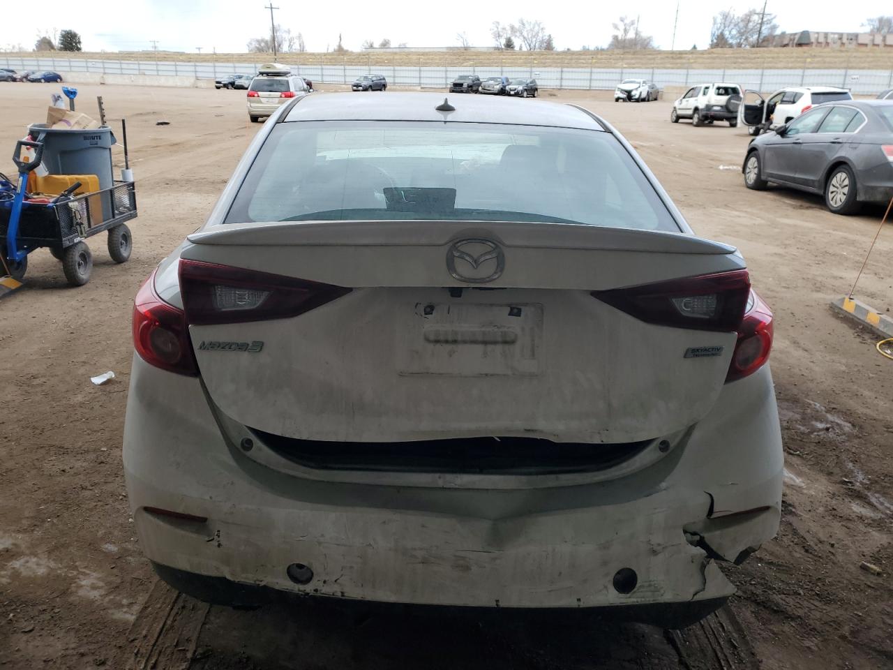 2017 Mazda 3 - Image 6