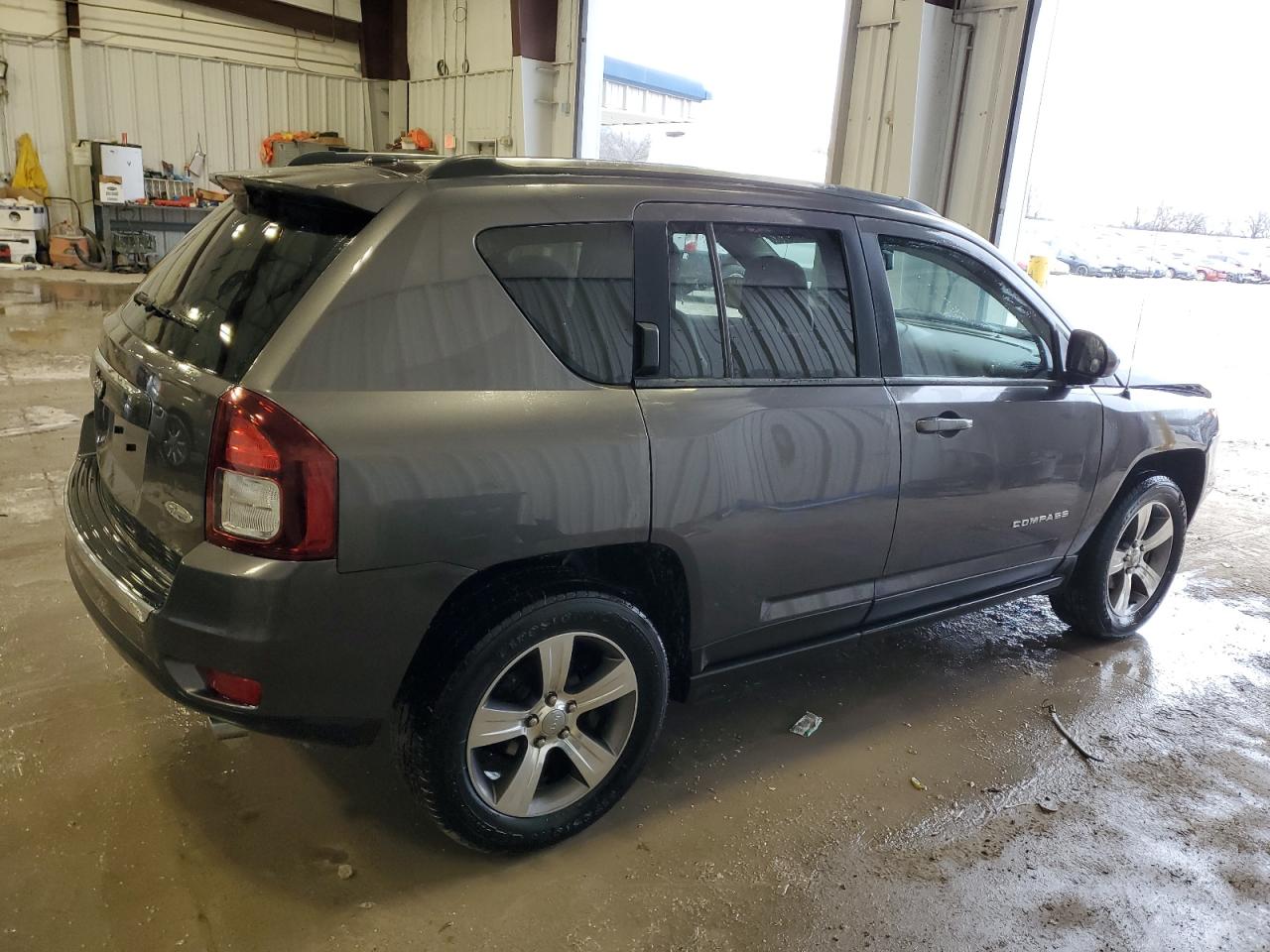 2016 Jeep Compass - Image 3