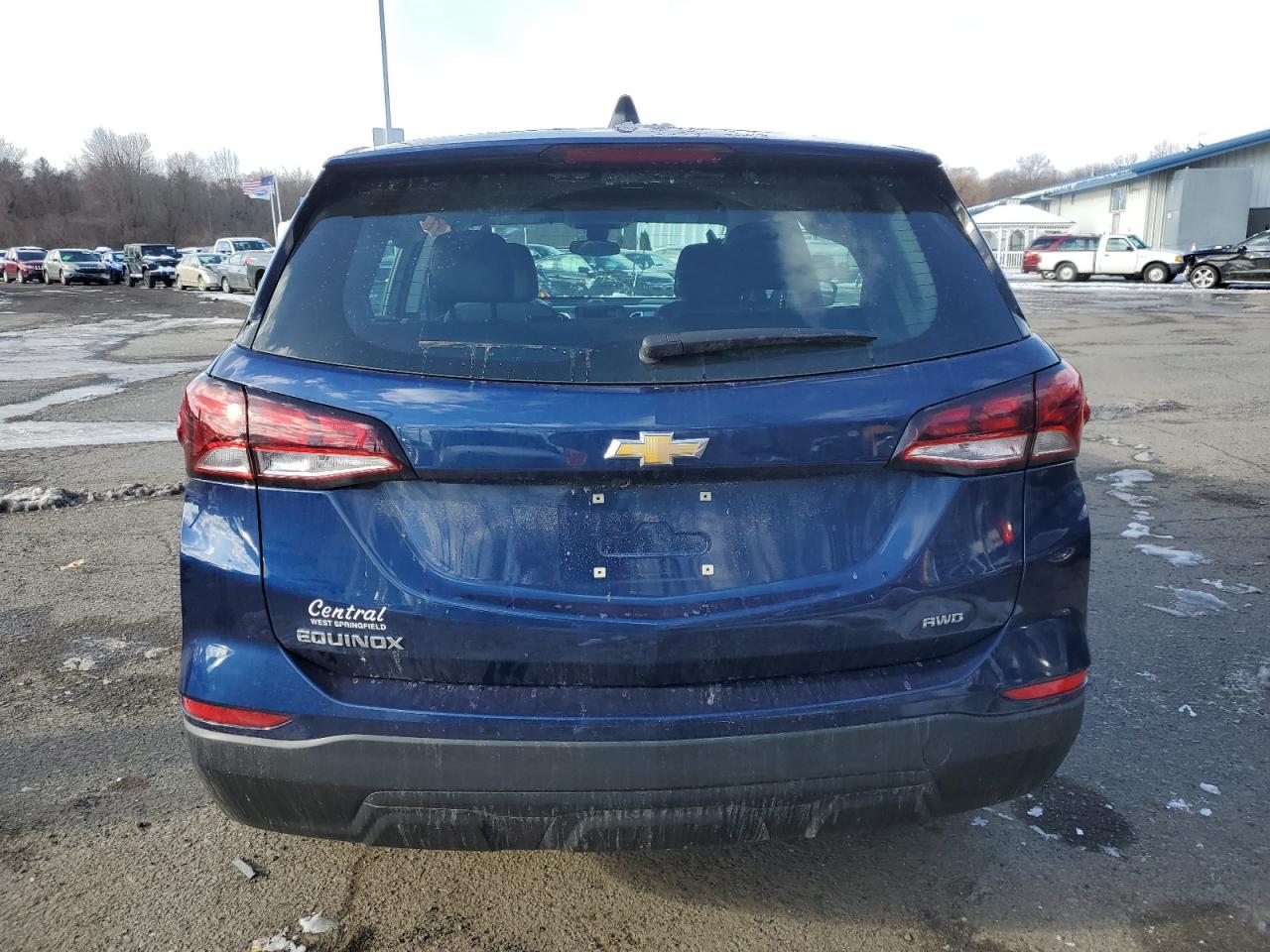 2023 Chevrolet Equinox - Image 6