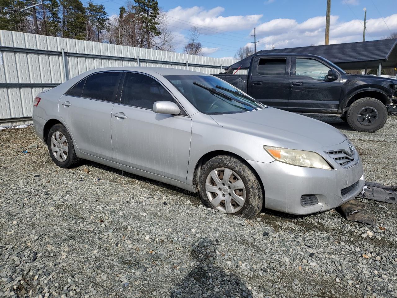 2011 Toyota Camry - Image 4