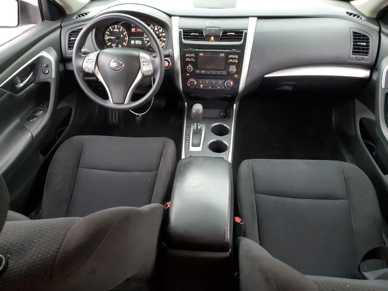 2015 Nissan Altima - Image 8