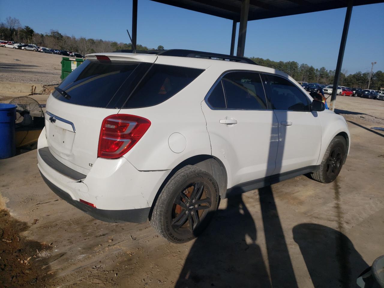 2017 Chevrolet Equinox - Image 3