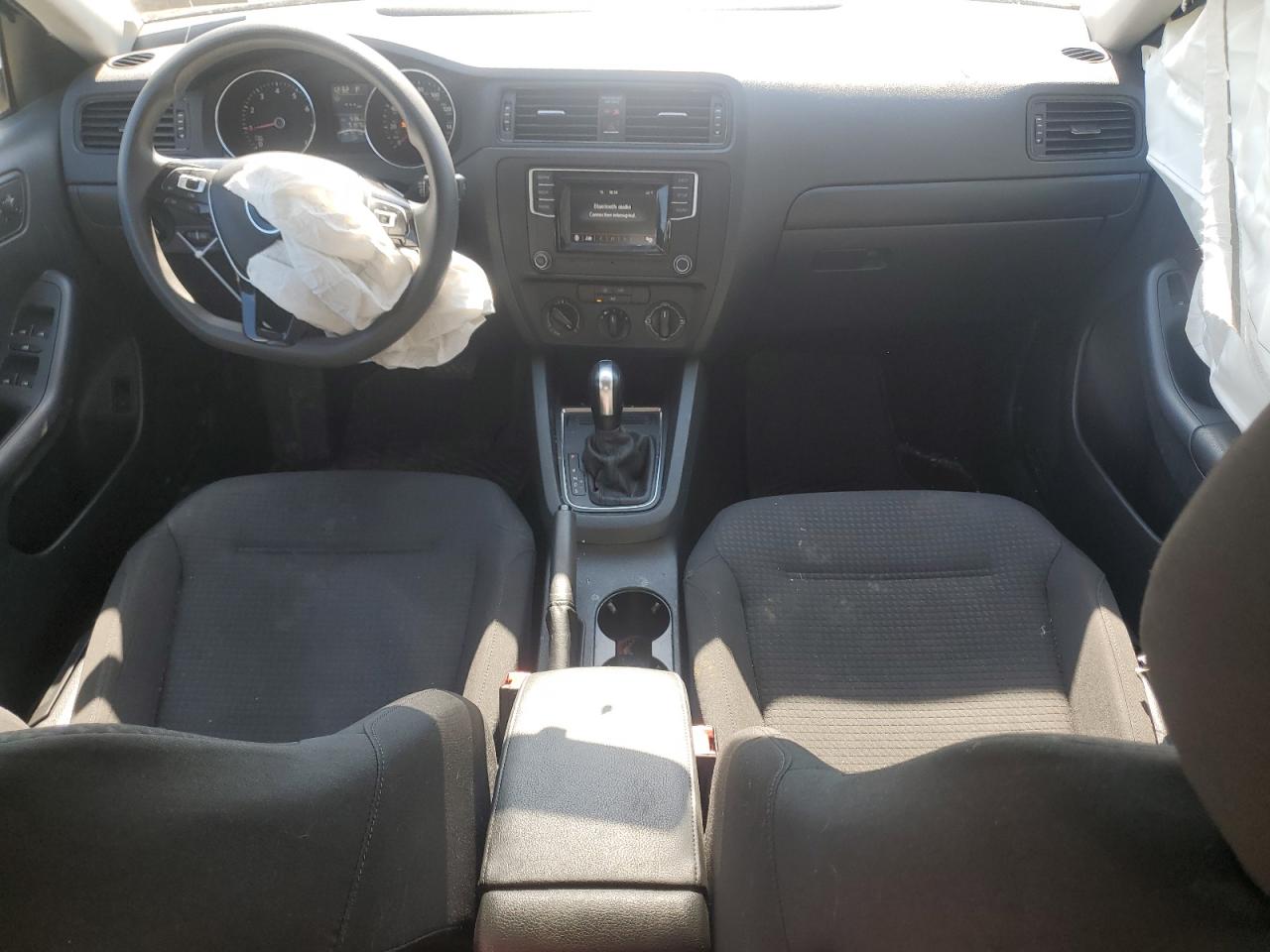 2016 Volkswagen Jetta - Image 8
