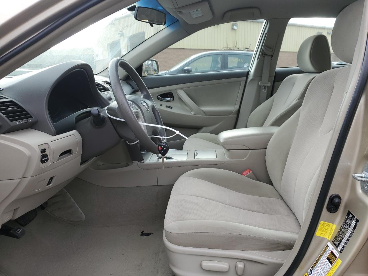 2011 Toyota Camry - Image 7