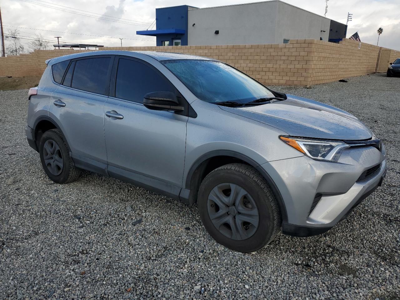 2018 Toyota RAV 4 - Image 4