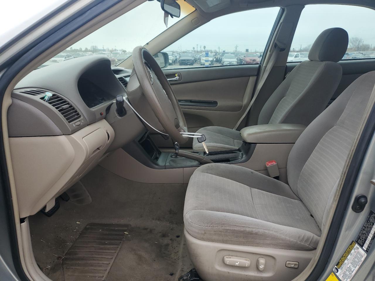 2005 Toyota Camry - Image 7