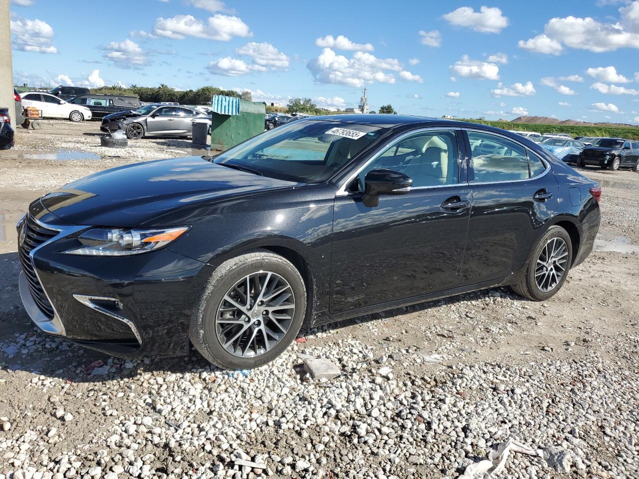 2017 Lexus ES - Image 1