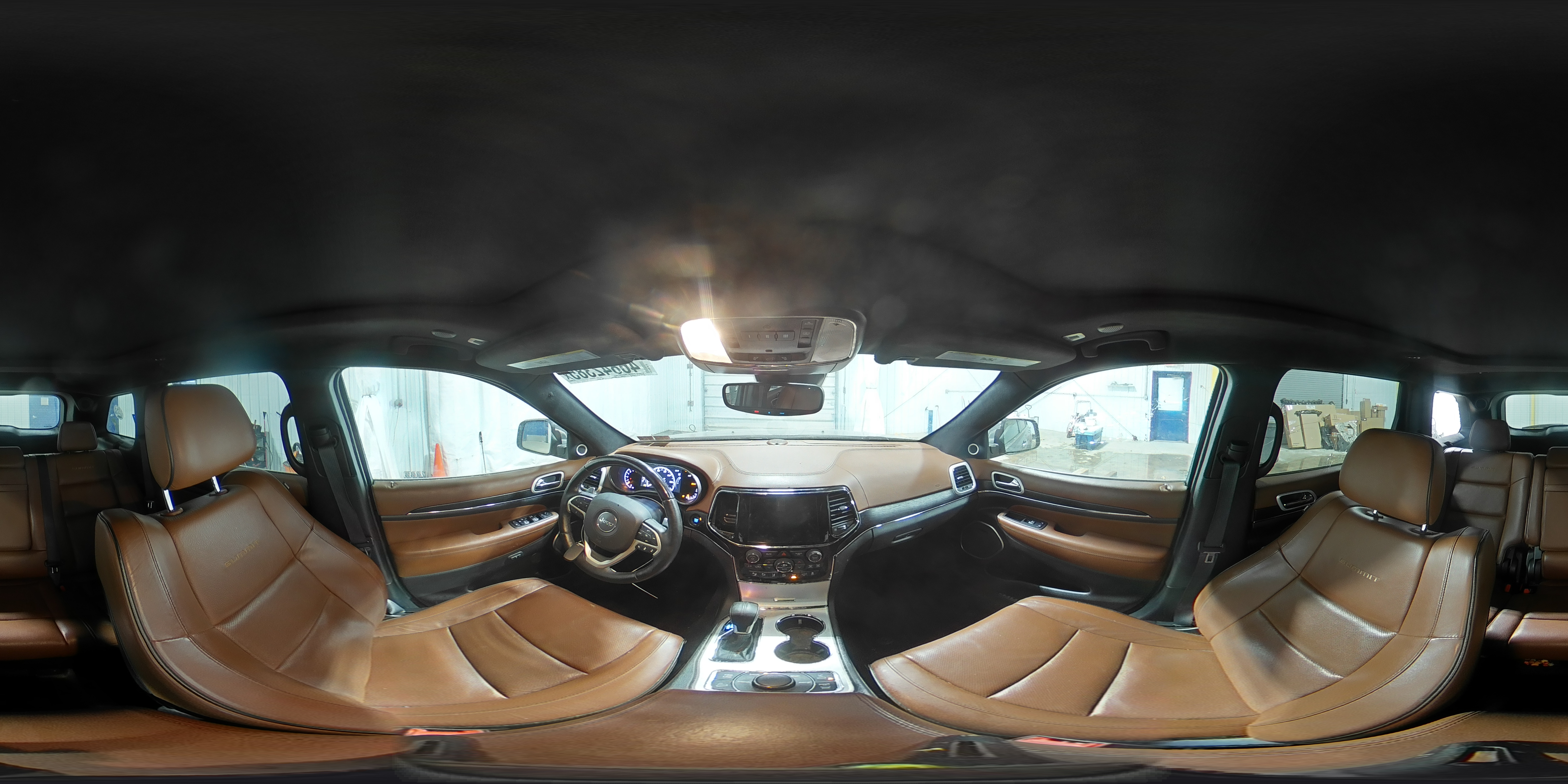 2019 Jeep Grand Cherokee - Image 15