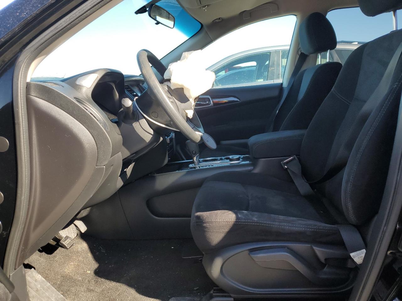 2014 Nissan Pathfinder - Image 7
