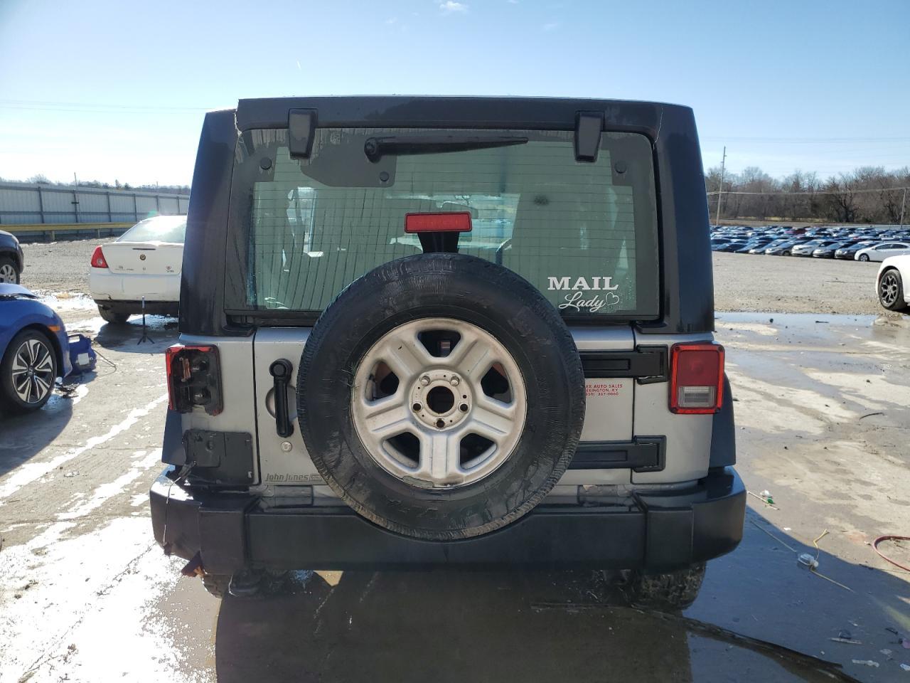 2016 Jeep Wrangler - Image 6