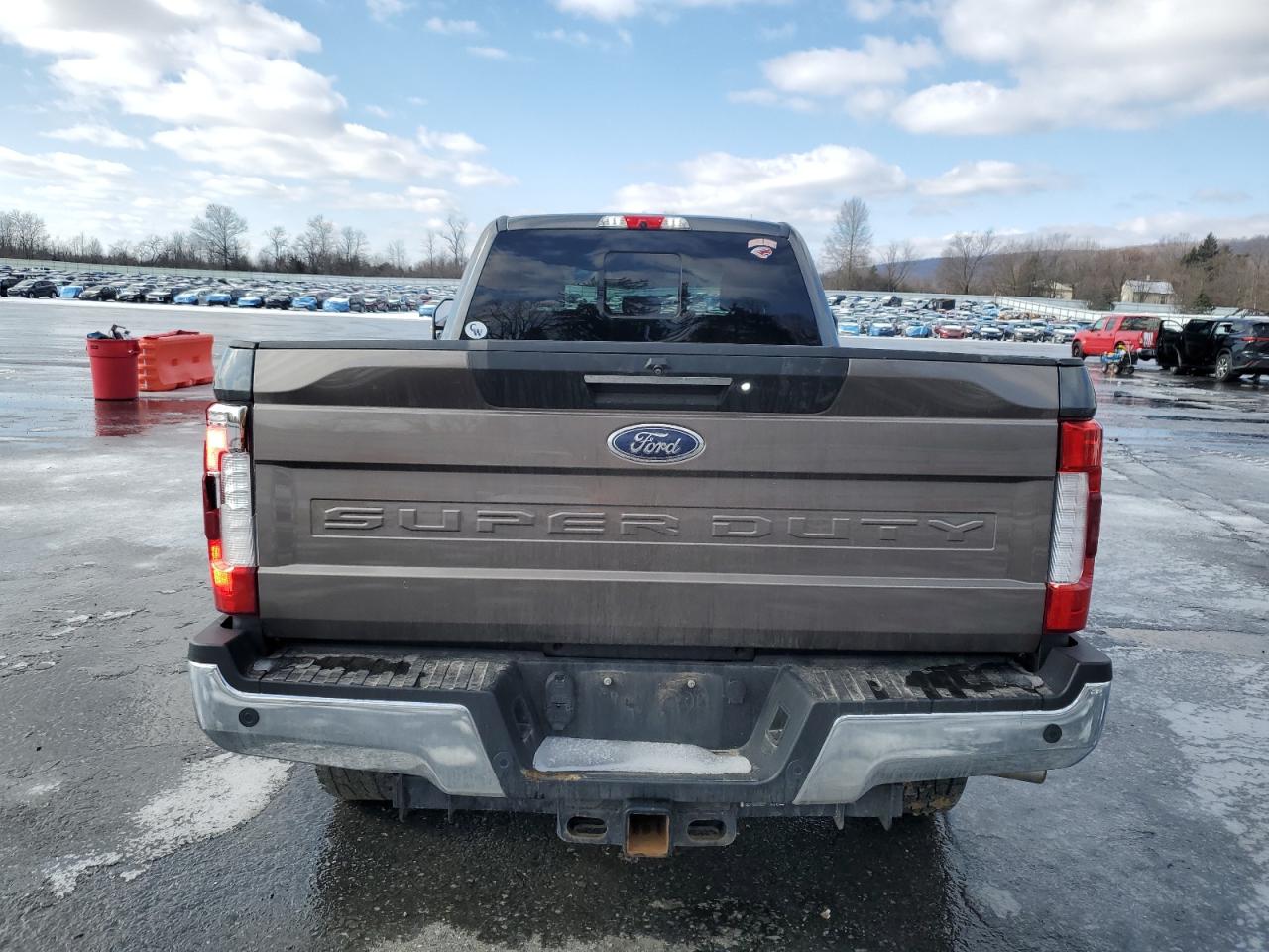 2017 Ford F350 - Image 6
