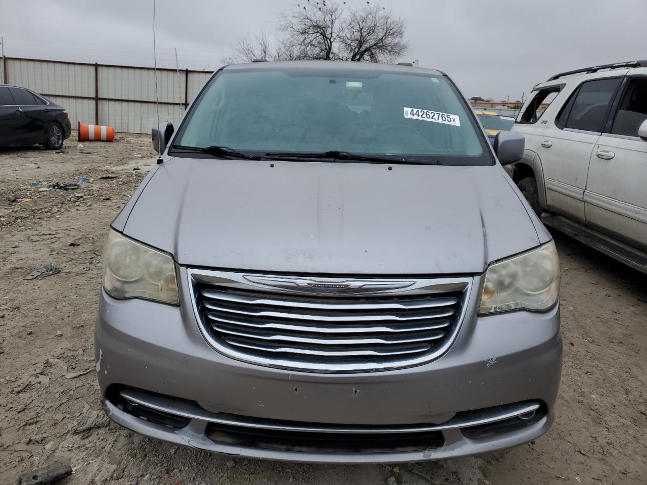 2013 Chrysler Town & Country - Image 6