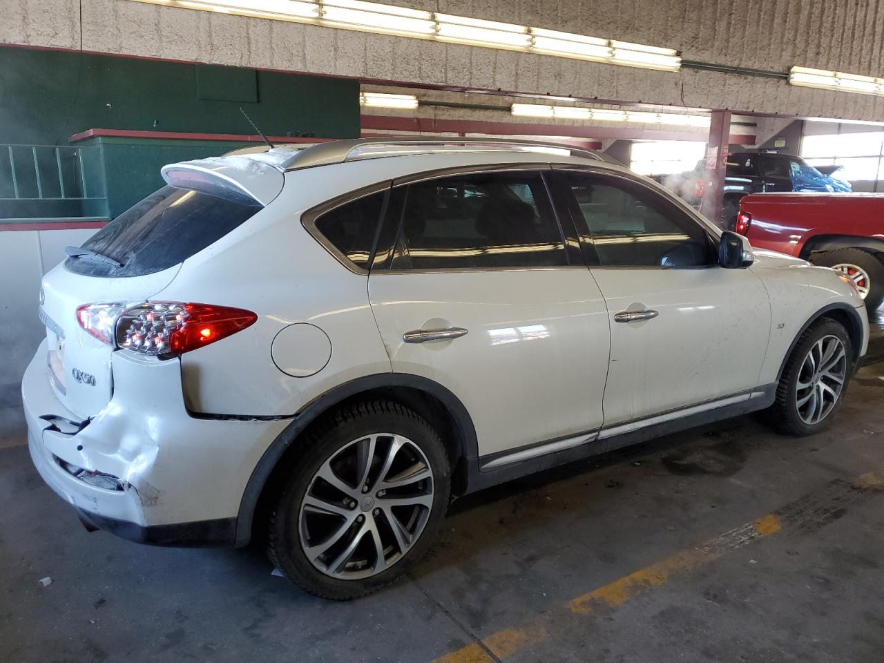 2017 Infiniti QX50 - Image 3