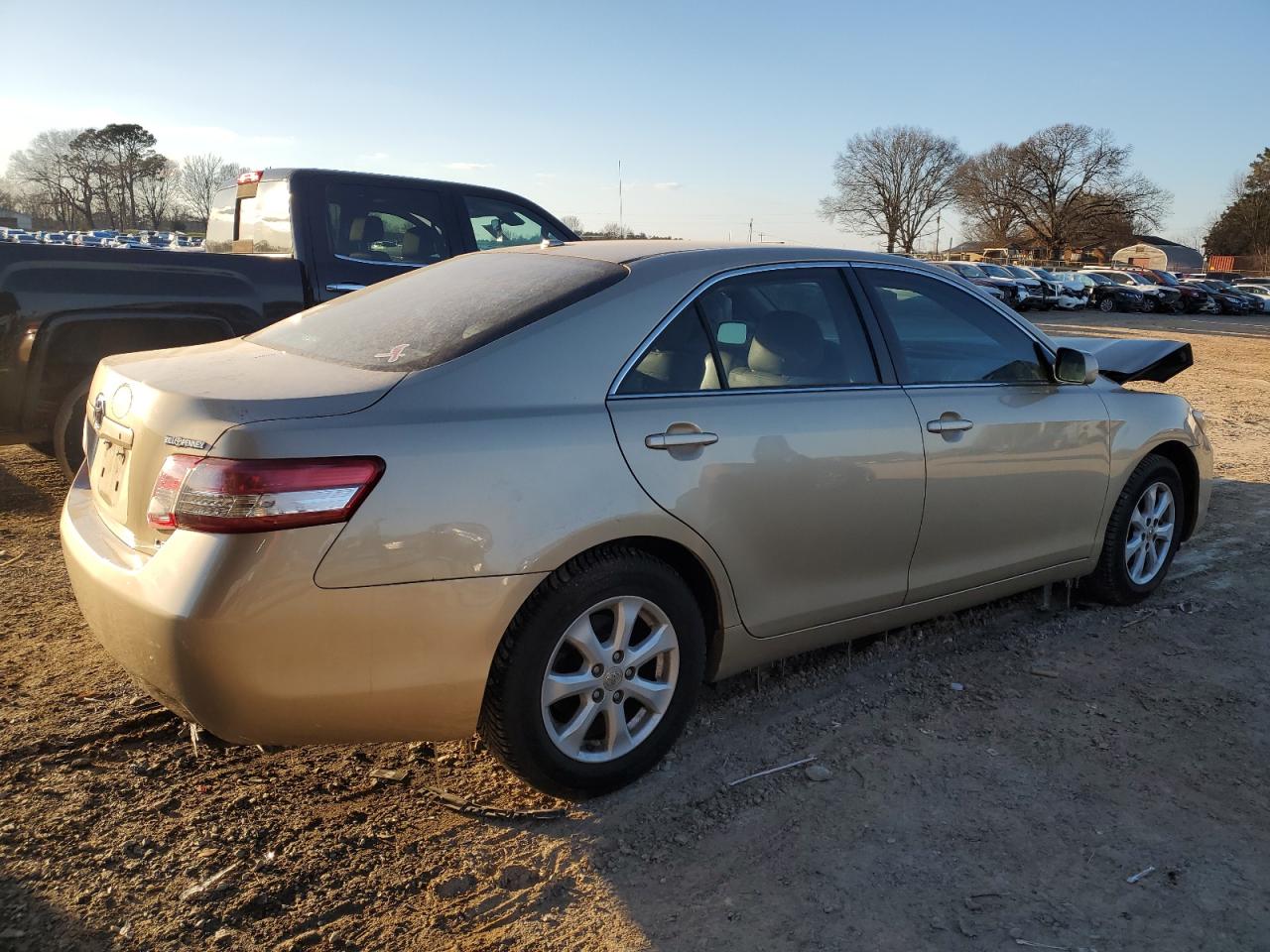 2011 Toyota Camry - Image 3