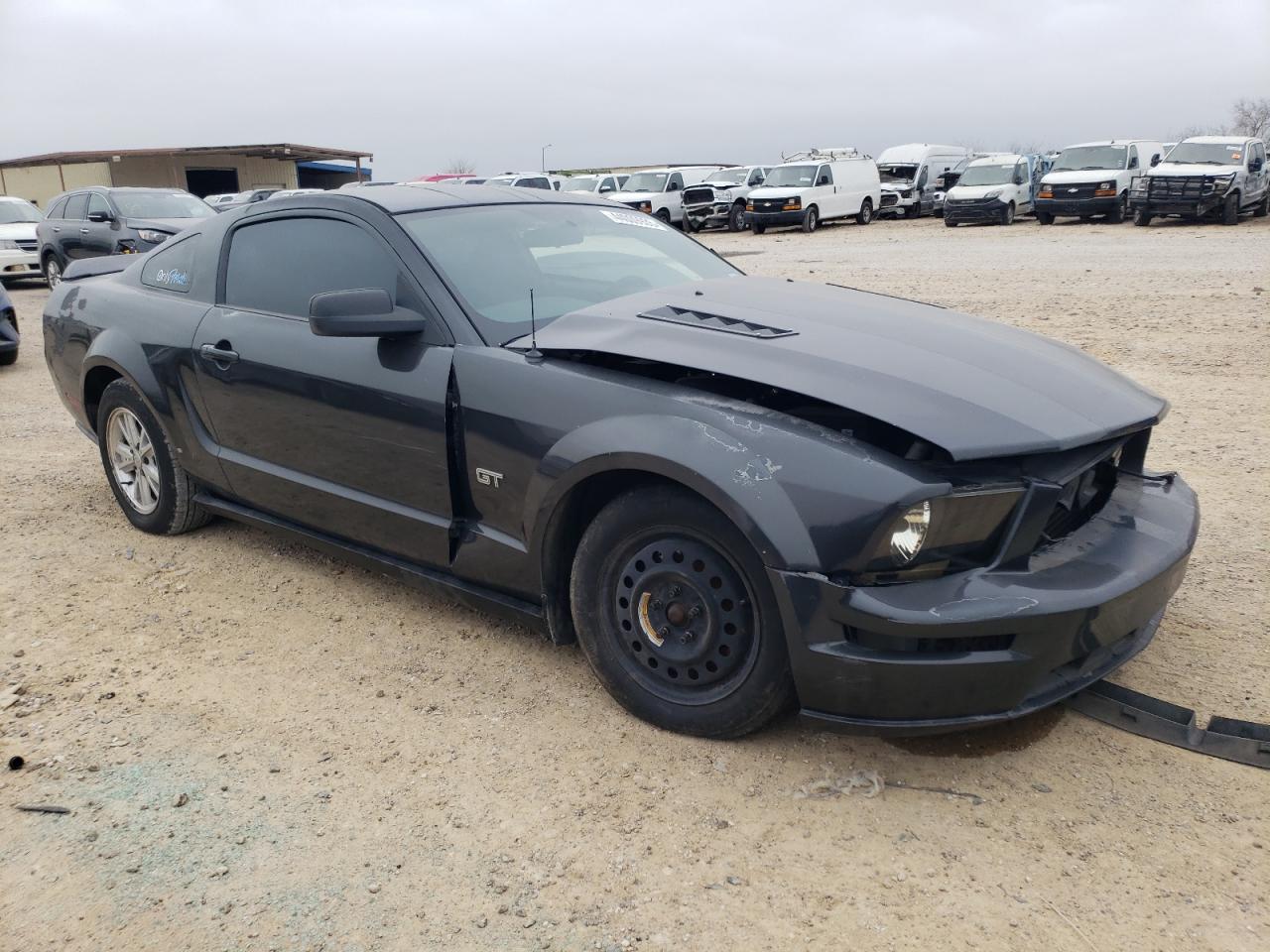 2007 Ford Mustang - Image 4